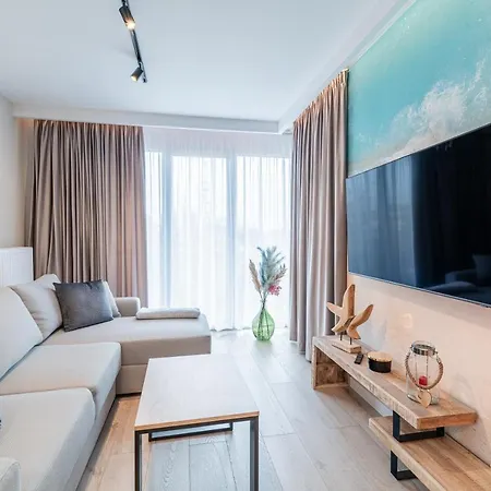 Horyzont Apartamenty-perlowa Przystan- Zewnetrzny Basen, Parking, Sniadanie- Blisko Do Plazy Zachodniej I Morza!!! *