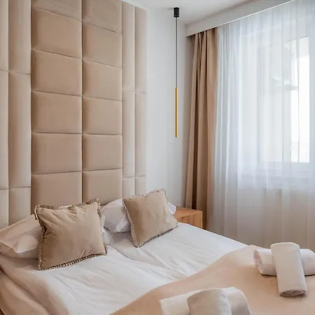 Apartment Horyzont Apartamenty-perlowa Przystan- Zewnetrzny Basen, Parking, Sniadanie- 900m Od Plazy Zachodniej I Morza!!! Kolobrzeg